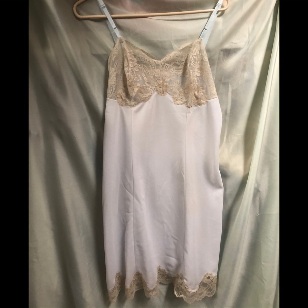 Vintage Van Realte slip